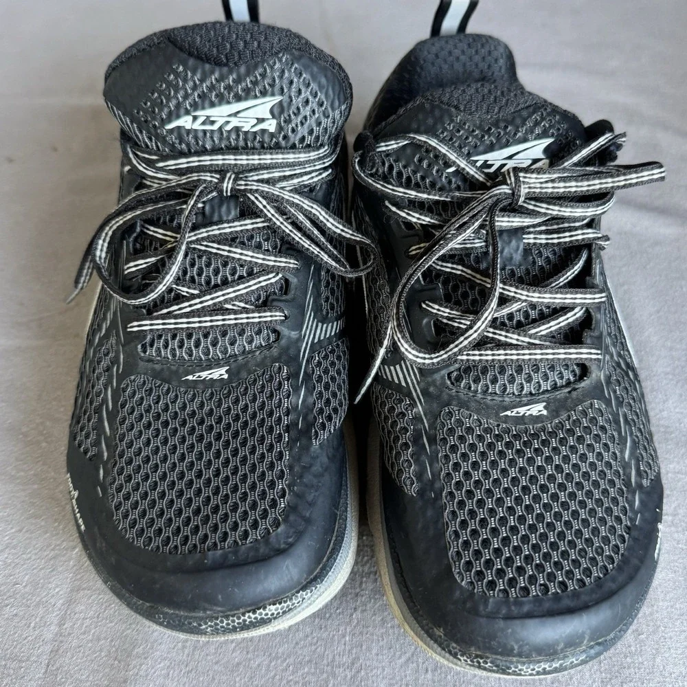 Altra paradigm sneakers